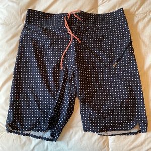Lululemon Boardshorts size 32